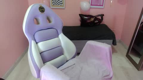 ... .          . ... online show from October 29, 2:19 pm