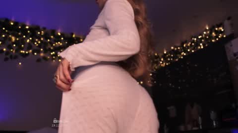 Snapshot of bunny_tsukino chatting on November 19, 3:50 am B U N N Y online show from November 19, 3:50 am