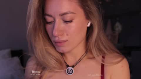 Snapshot of bunny_tsukino chatting on March 1, 3:30 am B U N N Y online show from March 1, 3:30 am