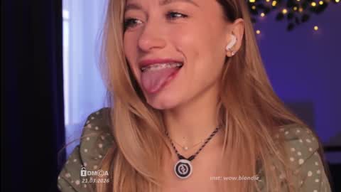 Snapshot of bunny_tsukino chatting on March 21, 3:33 am B U N N Y online show from March 21, 3:33 am