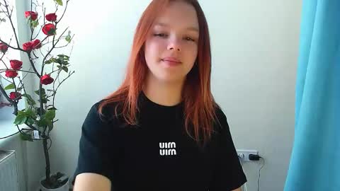 Snapshot of bunnybloom_ chatting on September 15, 5:29 am Ariel online show from September 15, 5:29 am