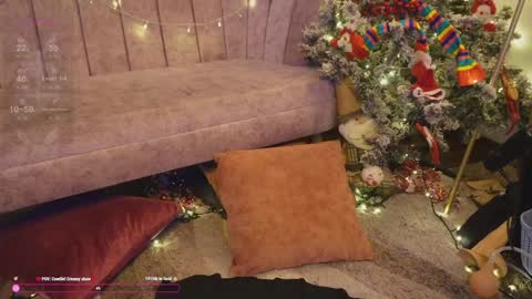 Snapshot of bunnycute_shy chatting on December 20, 1:00 pm 30 Off online show from December 20, 1:00 pm