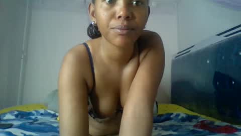 bunnydiva_ online show from June 24, 1:37 am