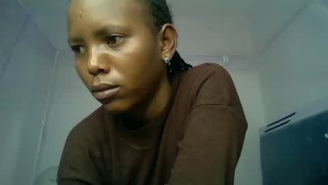 bunnydiva_ online show from July 6, 1:46 am