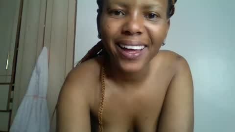 bunnydiva_ online show from July 19, 3:21 am