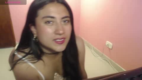 bunnyEmilyR0s33 online show from January 21, 7:39 pm