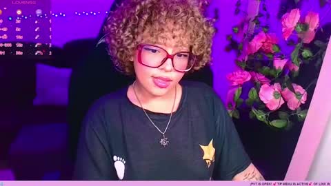 Snapshot of bunnylilith_ chatting on May 24, 2:49 am bunnylilith_ online show from May 24, 2:49 am