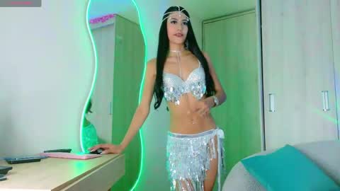 Snapshot of bunnyvalee chatting on March 29, 8:47 am Valeria online show from March 29, 8:47 am