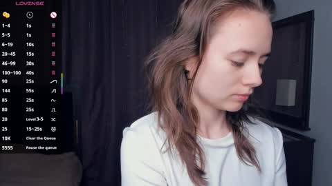 Lizy online show from February 10, 7:51 pm