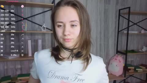 Lizy online show from April 24, 8:11 pm