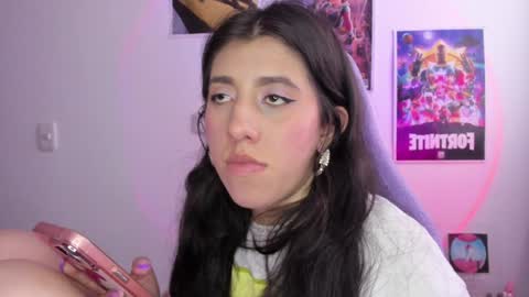 Snapshot of bunnyy09 chatting on February 3, 8:24 pm Jess online show from February 3, 8:24 pm