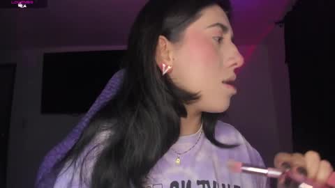 Jess online show from May 7, 3:01 am