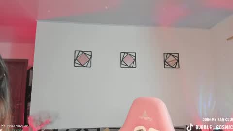 Im Val Welcome to my room My instagram Bubble cosmic online show from June 21, 1:19 am