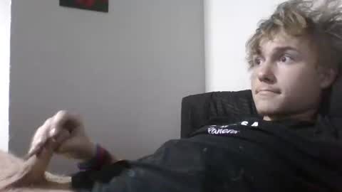 Snapshot of burgraffjosh chatting on October 21, 6:30 pm burgraffjosh online show from October 21, 6:30 pm