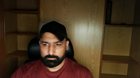 Hairy Arabian online show from September 13, 7:46 pm