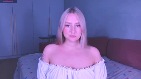 Lissa online show from May 25, 9:10 pm