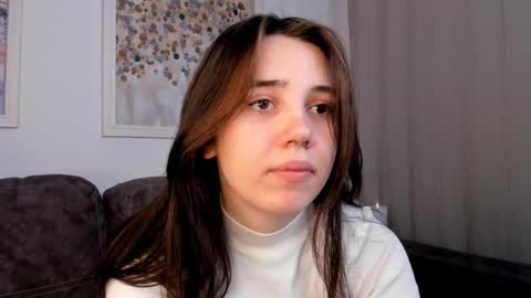 Snapshot of burnletitallburn chatting on February 11, 7:33 am Jessica online show from February 11, 7:33 am