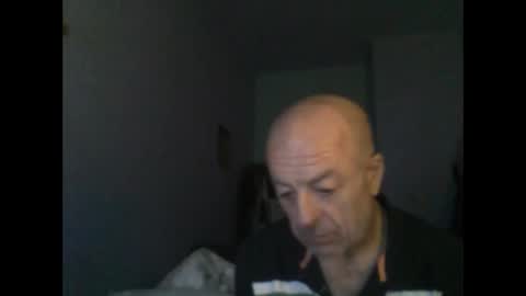 Snapshot of burnleyguy1977 chatting on February 23, 2:53 am burnleyguy1977 online show from February 23, 2:53 am