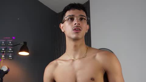 Buster independent model online show from September 25, 5:27 pm