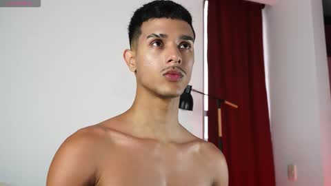 Buster independent model online show from February 20, 10:43 pm