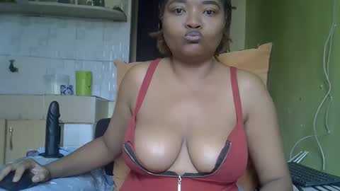 busty kenzi online show from September 11, 11:10 am
