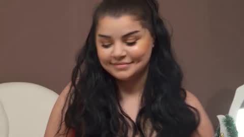 Snapshot of busty_madison chatting on December 22, 8:16 am busty_madison online show from December 22, 8:16 am