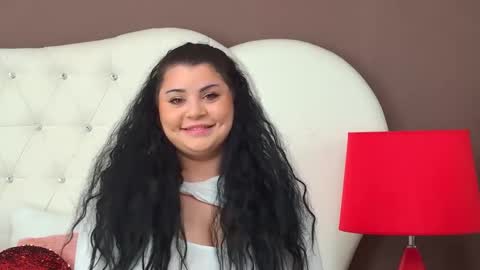 Snapshot of busty_madison chatting on January 20, 7:25 am busty_madison online show from January 20, 7:25 am