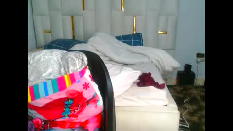 busty_mellons69 online show from October 2, 11:45 pm