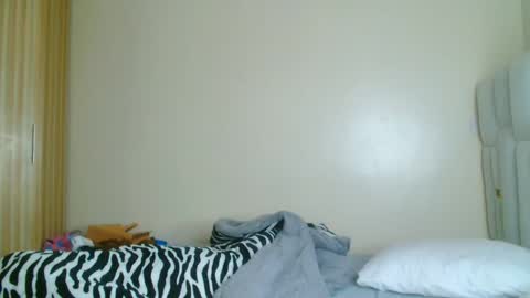 busty_mellons69 online show from April 29, 7:01 am