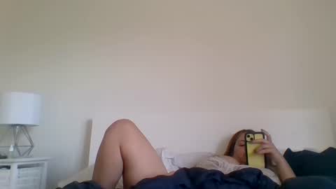 Busty-Yasmin online show from June 4, 12:33 pm