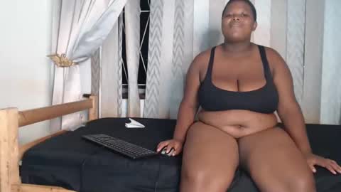 bustyboobs011 online show from March 4, 6:58 pm