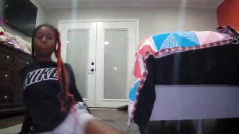 Snapshot of butt3rcup chatting on November 12, 3:18 am Goddess online show from November 12, 3:18 am