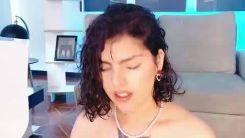 Snapshot of butterflyx39 chatting on July 4, 7:09 pm Lia Butterfly online show from July 4, 7:09 pm