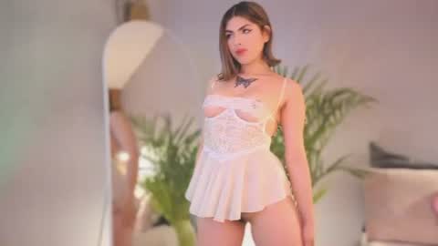 Snapshot of butterflyx39 chatting on August 1, 12:15 pm Lia Butterfly online show from August 1, 12:15 pm