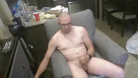 buttnaked4u1 online show from May 23, 5:50 pm