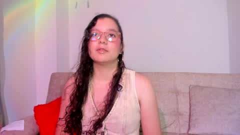 BUNNY BELLA online show from April 22, 7:37 pm