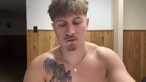 Snapshot of buzz5127 chatting on March 5, 4:52 am buzz5127 online show from March 5, 4:52 am