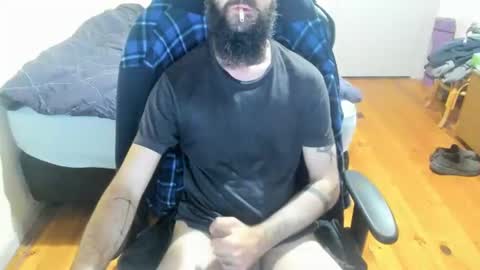 Snapshot of buzzcrash1 chatting on January 7, 12:20 pm Buzz online show from January 7, 12:20 pm