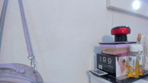 Snapshot of byanca_winklar chatting on December 2, 9:06 pm online show from December 2, 9:06 pm