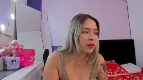 Snapshot of byanca_winklar chatting on December 17, 4:53 pm online show from December 17, 4:53 pm