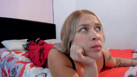 Snapshot of byanca_winklar chatting on October 2, 6:59 pm online show from October 2, 6:59 pm