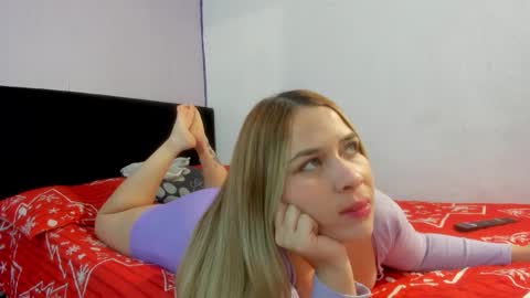     online show from December 14, 4:45 pm