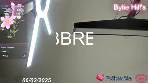 Snapshot of bylie_hills chatting on February 7, 2:08 am bylie_hills online show from February 7, 2:08 am