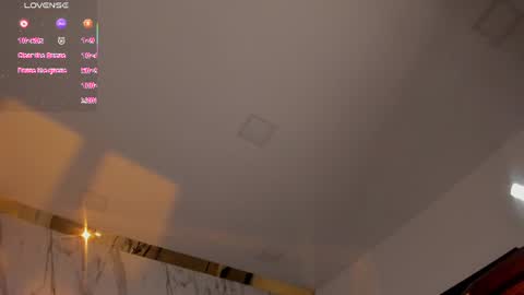 Snapshot of bylie_hills chatting on July 27, 3:41 pm bylie_hills online show from July 27, 3:41 pm