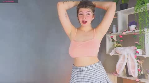 Snapshot of byteblush chatting on December 28, 8:26 am Kira online show from December 28, 8:26 am