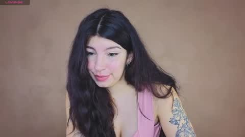 Snapshot of byteblush chatting on February 1, 8:18 am Kira online show from February 1, 8:18 am