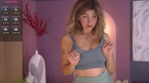 Snapshot of byteblush chatting on September 17, 3:14 pm Kira online show from September 17, 3:14 pm