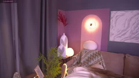 Snapshot of byteblush chatting on October 15, 3:23 pm Kira online show from October 15, 3:23 pm