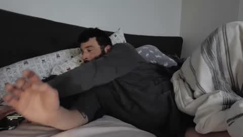 c2cmee online show from December 27, 11:21 pm