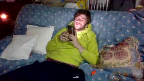 Snapshot of c2cv33x chatting on February 14, 7:23 pm tu papii online show from February 14, 7:23 pm